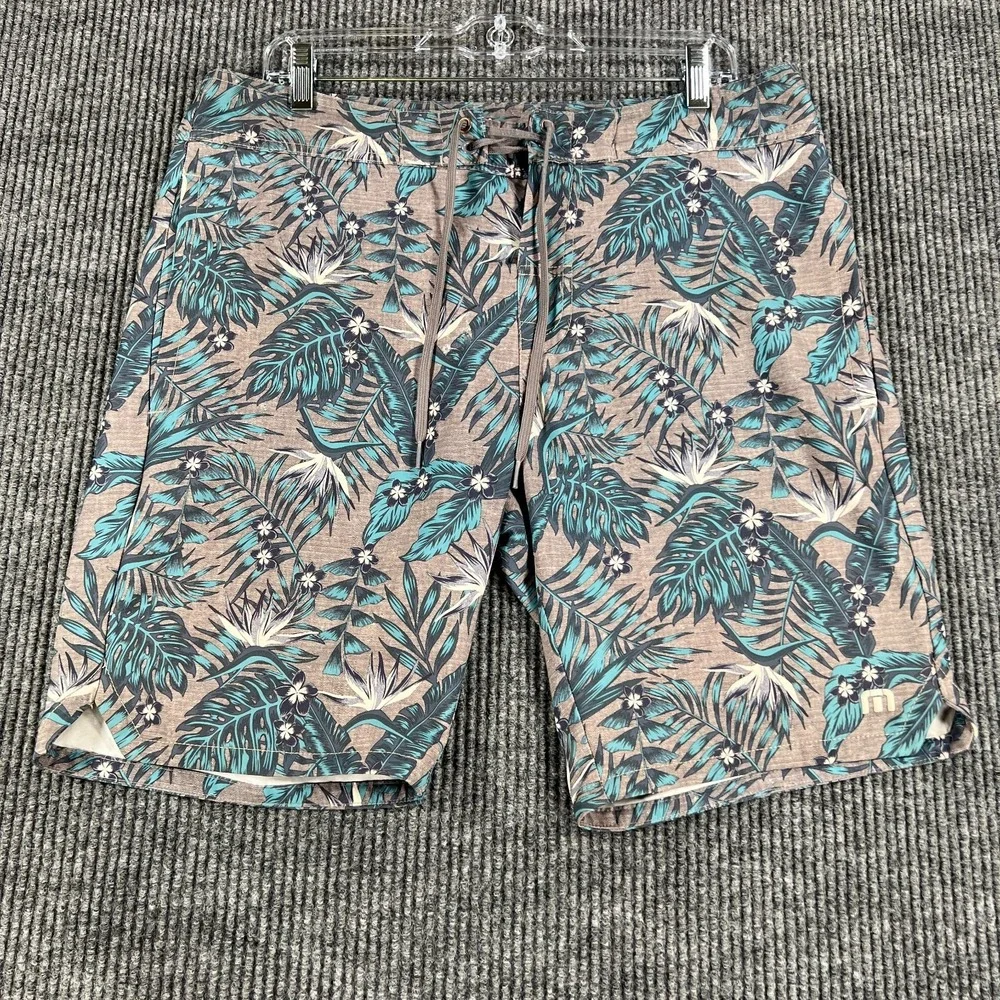 Travis Mathew Board Swim Shorts Mens 33 Blue Gray Floral Drawstrings Beach Pool